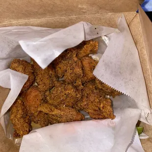 Dry rub lemon pepper boneless wings  with a side of medium sauce and ranch. CRISPY &amp; DELICIOUS