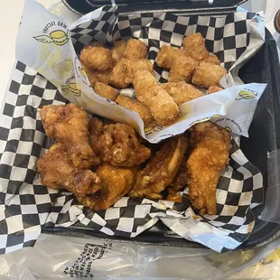 Honey Hot Wings with Tots