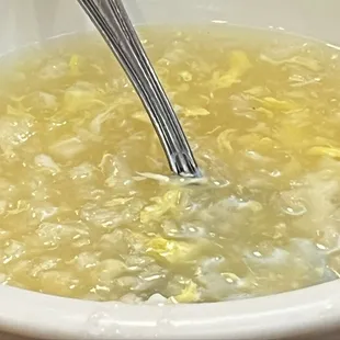 Crab and fish maw soup