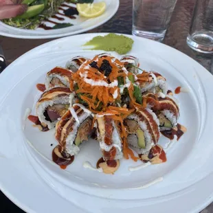 Volcano roll with no mango (I'm allergic)