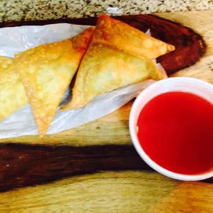 Crab Rangoon 4/order