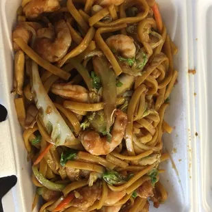 This is somebody else's order. They screwed up another order while I was there too.