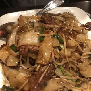BEEF CHOW FOON