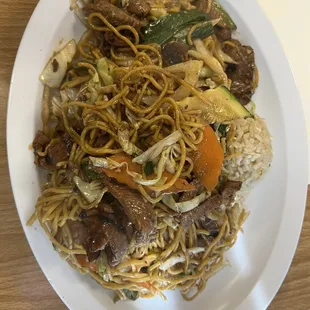 Y4. Pork Yakisoba with fried rice.