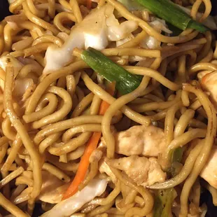 Chicken Lo Mein ( Delicious, meat was very soft)