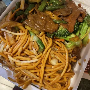 Chow mein. Broccoli Beef. Black Pepper Beef with green beans