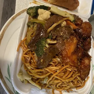 2 Large Entrees From The Side Orders/steamed Table