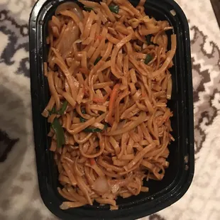 a bowl of noodles and vegetables