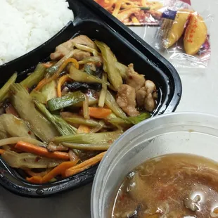 Hot &amp; sour soup with Garlic sauce (pork). This soup is so good i havent touch the other stuff yet ^_^