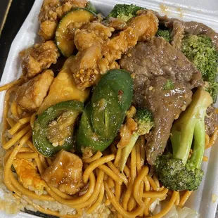 Chow mein and fried rice with beef and broccoli and spicy chicken   @dangit,all