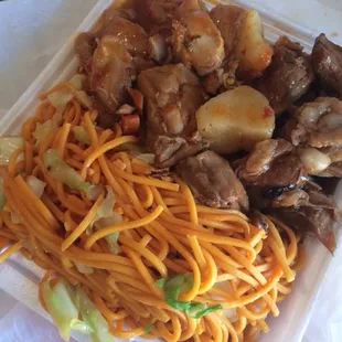 Chow mein with chicken curry and pork ribs in black bean sauce