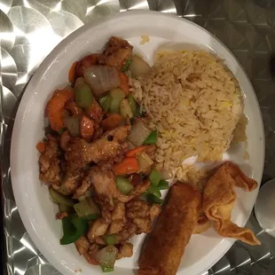 Cashew Chicken Combo Plate