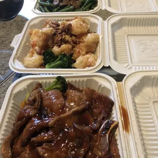 401. Peking Style Pork Chop 515. Honey Walnut Prawn Green beans dish