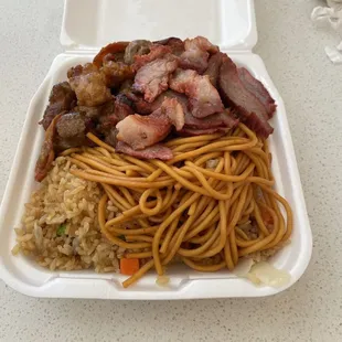 Looks Good so don&apos;t get why there is a 3 star rating ???? We will see how it tastes been here before with no issues ...
