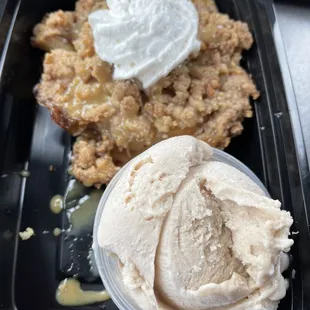 Dessert special: apple pie crumble. They promised this was vegan and OMG was it delicious!