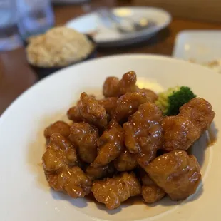 *General Tso&apos;s Chicken