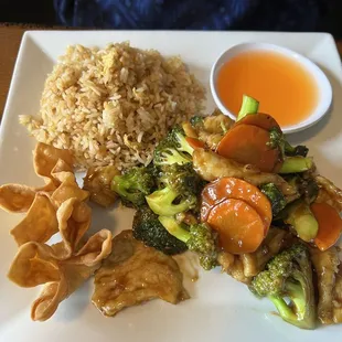 Broccoli chicken with fried rice