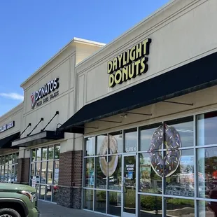 Down from wok Indian- excellent donuts!