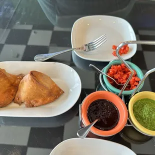 Vegetable samosas