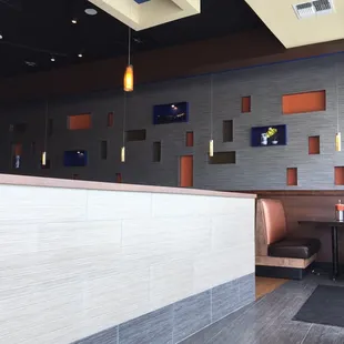 Nice area to dine in.