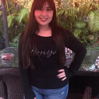 M V.