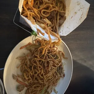 Chicken Lo Mein