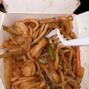 Shrimp lo mein.. Yum