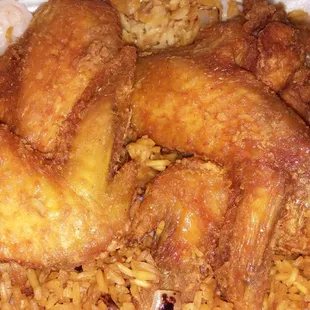 Fried chicken wings with shrimp fried rice
