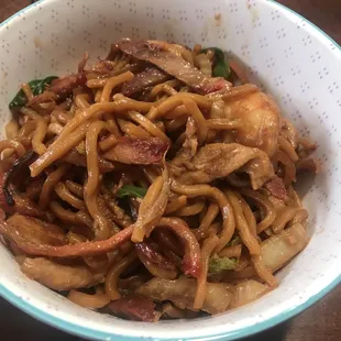 House Special Lo Mein