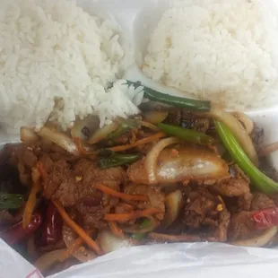 Mongolian beef lunch special sweet with a little heat..