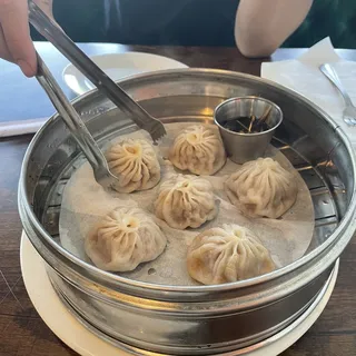 A3. Soup Dumplings