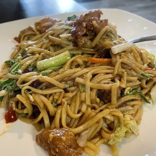 N2. Lo Mein Noodles