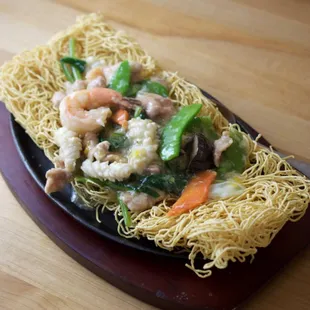 noodles, noodle soup, ramen, ramen and noodles, food, noodle dish