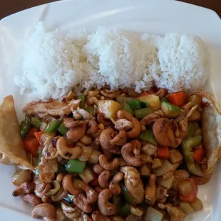 Cashew Chicken.. Yummmmy!