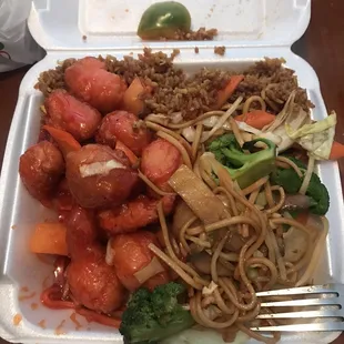 Sweet and sour with noodles  And shrimp noodles