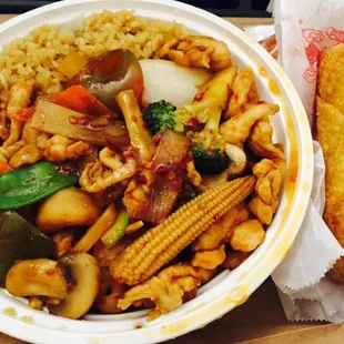 Lunch : Hunan chicken w/ veggie egg roll. $6 total.