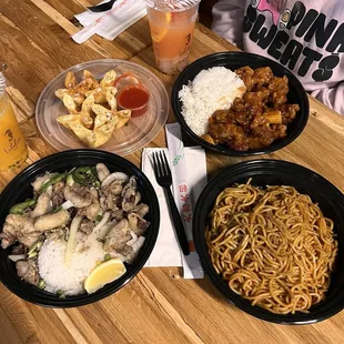 food, ramen and noodles