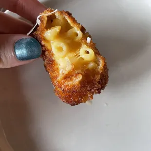 Mac &amp; Cheese Squares