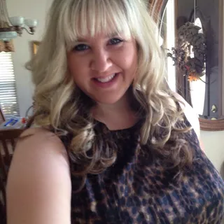 Lori Y.