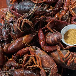 I don&apos;t know what they put into them crawfish ... Crawfish so good, it will make you slap yo mama