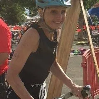 Lori E.