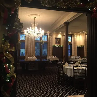 Holiday dining room