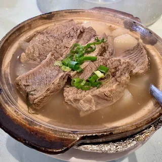 Beef Brisket in Soup with Turnip