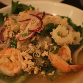 2. Yum Woon Sen Special