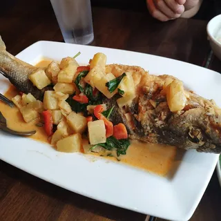 3. Pla Panang Fish