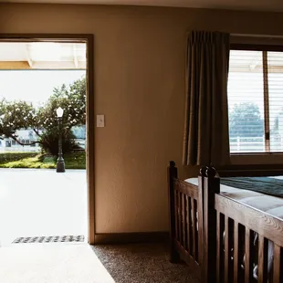 Standard 2 King with Lake View