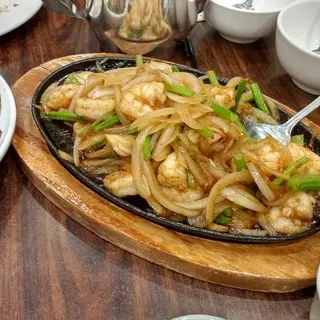 Iron Skillet Prawns and Onions