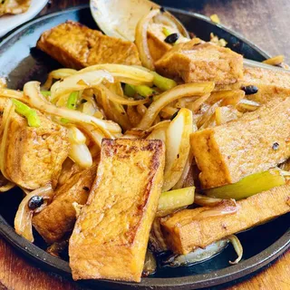Iron Skillet Deep-Fried Tofu and Onions