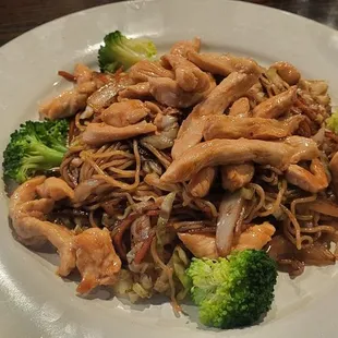 Chicken Yakisoba