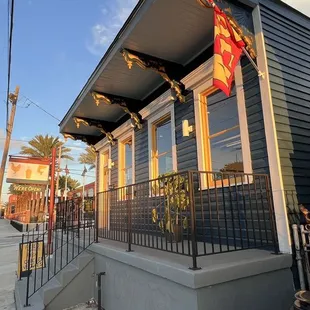 Welcome to Wonderland and Sea